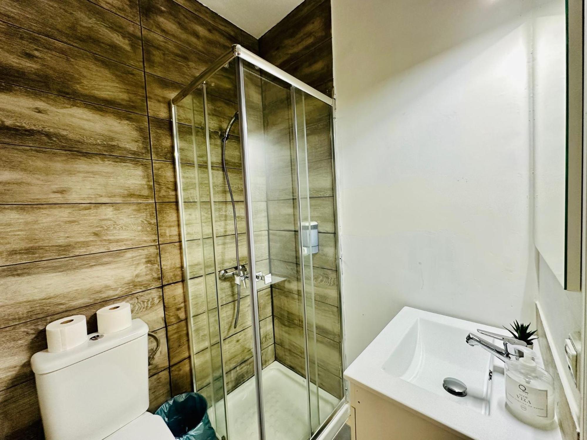 Punta Me Rooms In Madrid Downtown Ngoại thất bức ảnh